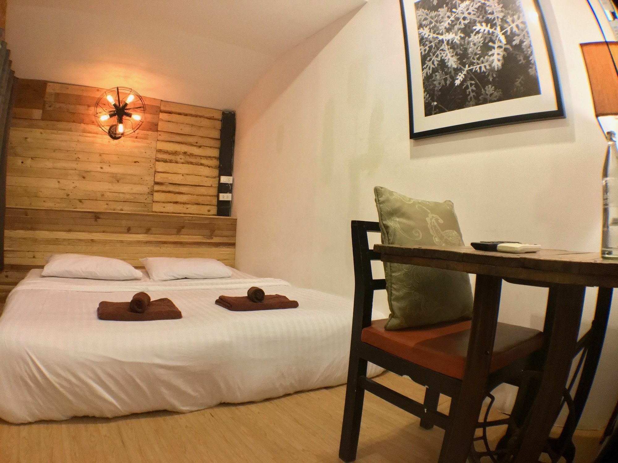 Jao Hostel & Cafe Chiang Mai Eksteriør billede